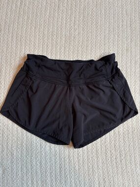 Lululemon Black Shorts size 4